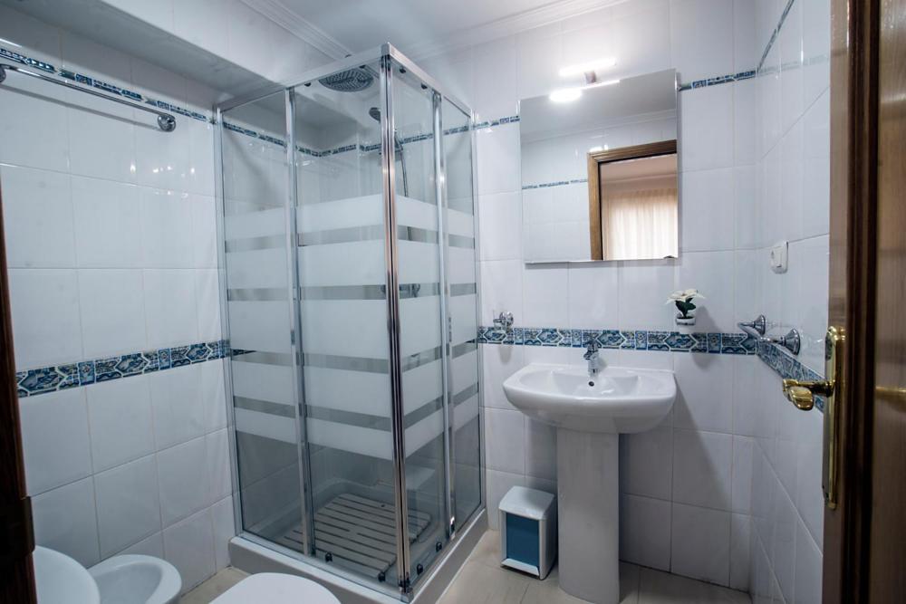 Apartamentos Amat - Only Adult - Playa El Bajondillo Торремолинос Экстерьер фото